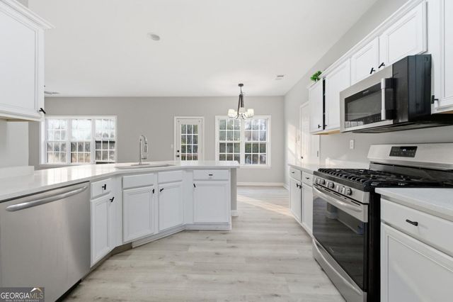 813 Cork Oak Lane, Lawrenceville, GA 30045