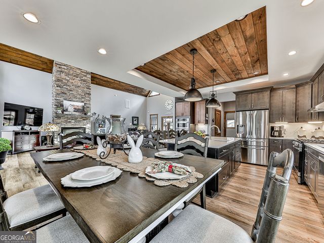 208 Weeks Drive, Ellijay, GA 30540