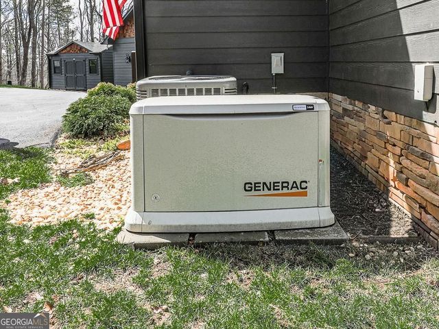 208 Weeks Drive, Ellijay, GA 30540