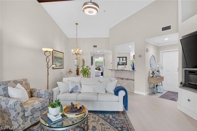 6528 Huntington Lakes CIR 202, Naples, FL 34119
