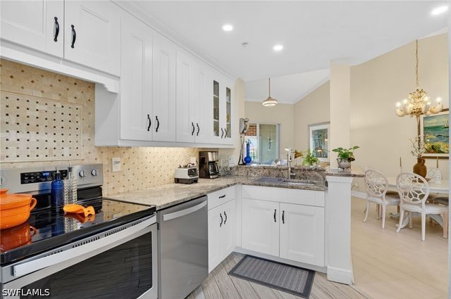 6528 Huntington Lakes CIR 202, Naples, FL 34119