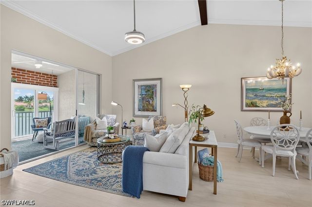6528 Huntington Lakes CIR 202, Naples, FL 34119