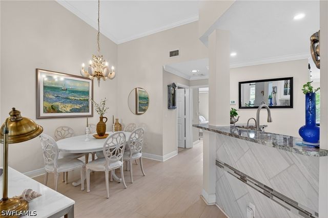 6528 Huntington Lakes CIR 202, Naples, FL 34119