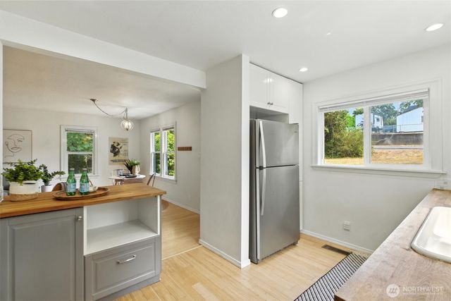 2217 Winfield Avenue, Bremerton, WA 98310