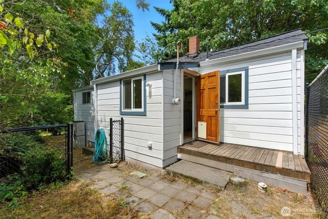 2217 Winfield Avenue, Bremerton, WA 98310