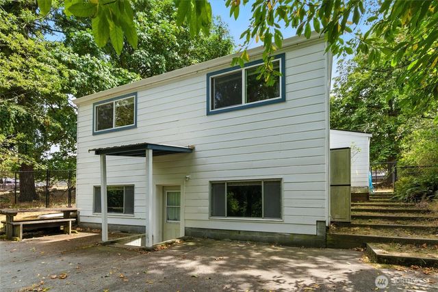2217 Winfield Avenue, Bremerton, WA 98310