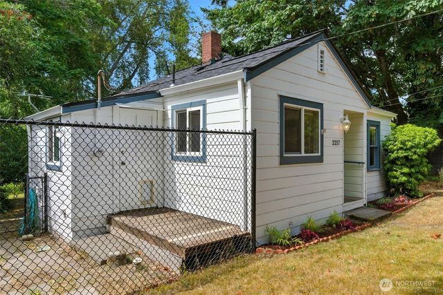 2217 Winfield Avenue, Bremerton, WA 98310