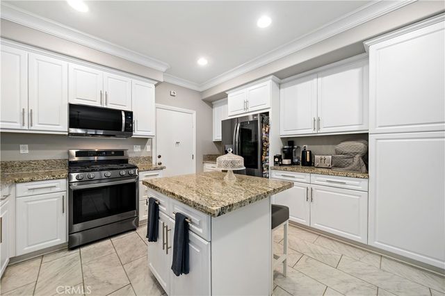 50 Tamarindo Way, Chula Vista, CA 91911