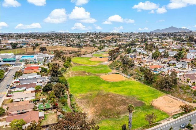 50 Tamarindo Way, Chula Vista, CA 91911