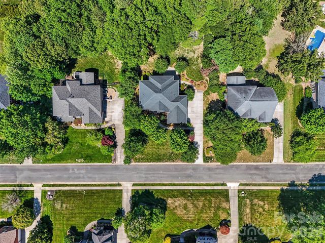1311 Dobson Drive, Waxhaw, NC 28173