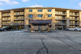 650 East Greenwich Avenue 3/102, West Warwick, RI 02893