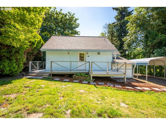 402 BATES Rd, Kelso, WA 98626