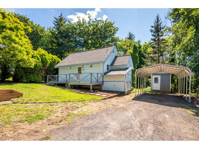 402 BATES Rd, Kelso, WA 98626