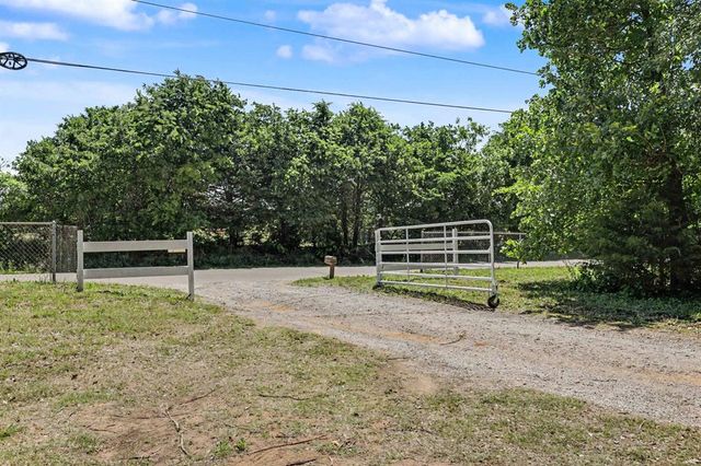 11451 S Douglas Boulevard, Guthrie, OK 73044
