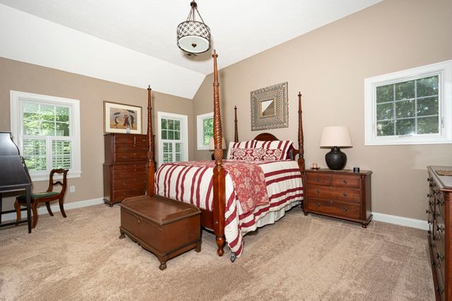 32 Sewall St, Shrewsbury, MA 01545