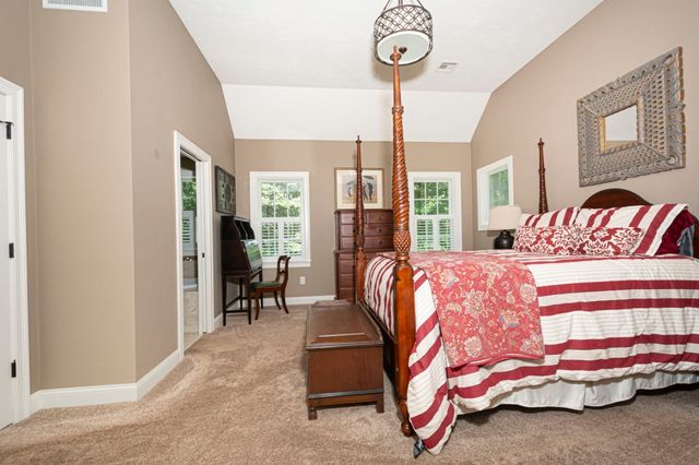 32 Sewall St, Shrewsbury, MA 01545