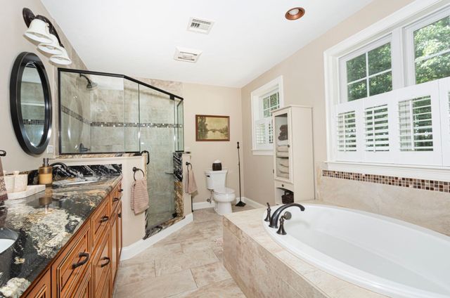 32 Sewall St, Shrewsbury, MA 01545