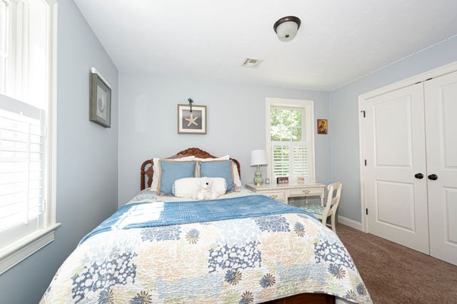32 Sewall St, Shrewsbury, MA 01545