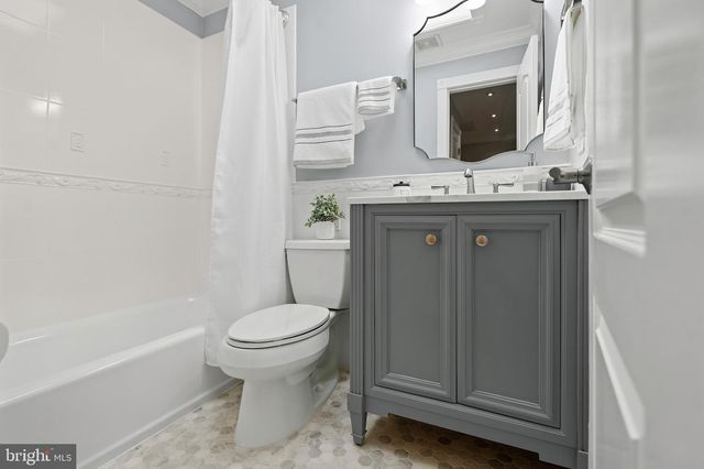 4407 GREENWICH PKWY NW, Washington, DC 20007