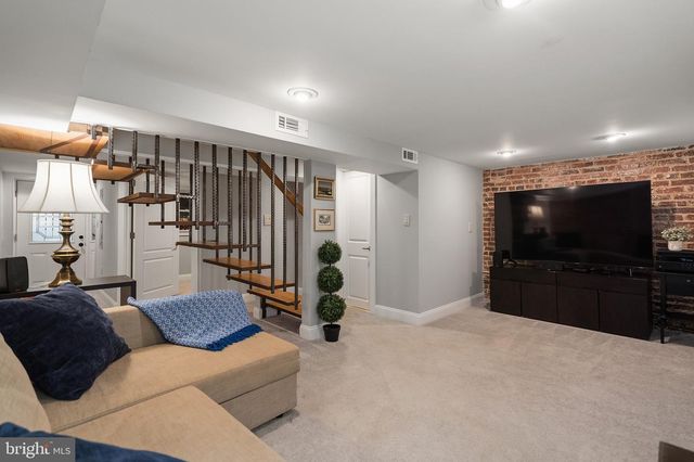 4407 GREENWICH PKWY NW, Washington, DC 20007