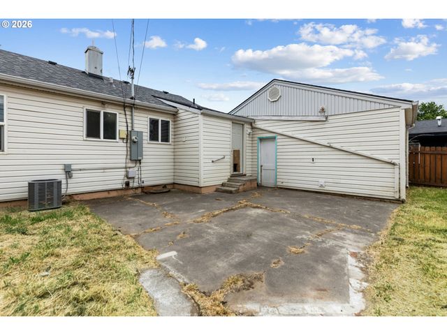 3009 Sw ISAAC Ave, Pendleton, OR 97801
