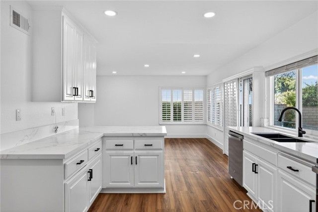 1527 Greenpoint Dr., Corona, CA 92878