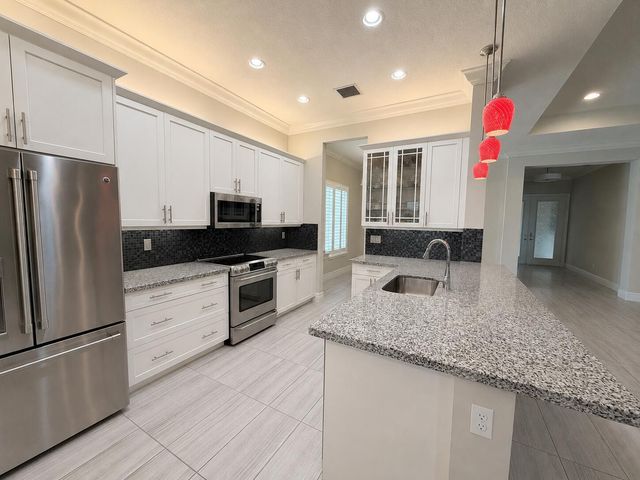 12600 Copper Mountain Pass, Boynton Beach, FL 33473