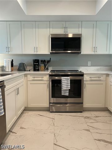 5897 Chanteclair DR 314A, Naples, FL 34108