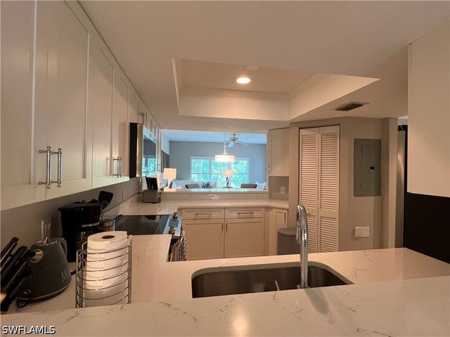 5897 Chanteclair DR 314A, Naples, FL 34108
