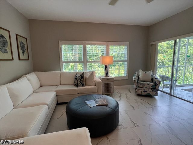 5897 Chanteclair DR 314A, Naples, FL 34108