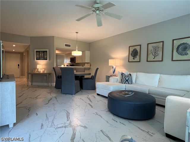 5897 Chanteclair DR 314A, Naples, FL 34108