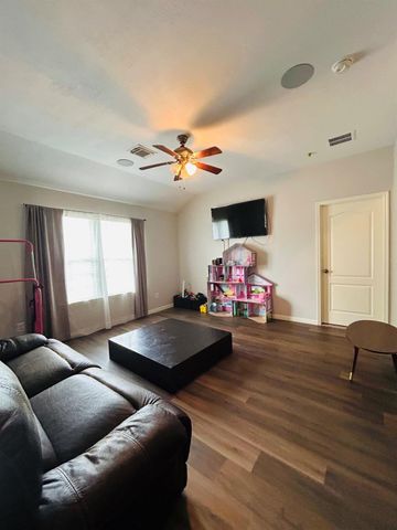 18902 Cluster Oaks Drive, Magnolia, TX 77355