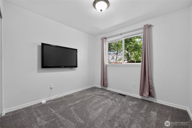 27120 117th SE, Kent, WA 98030