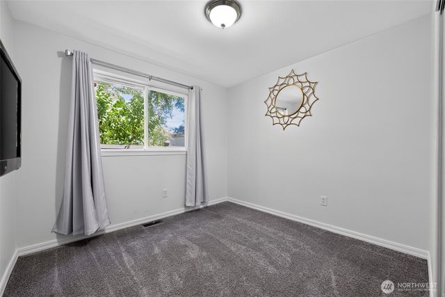 27120 117th SE, Kent, WA 98030