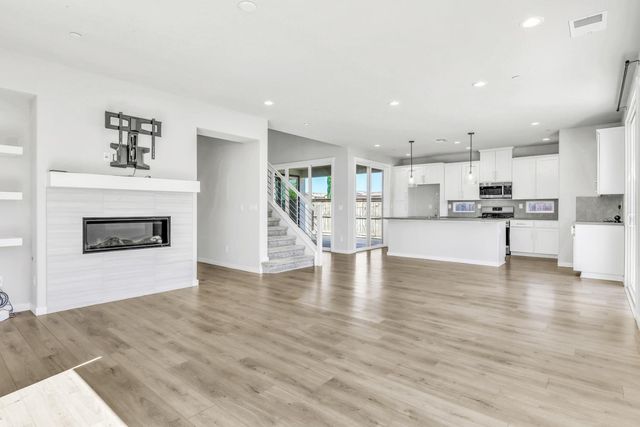 12182 Hetch Hechy Dr, Rancho Cordova, CA 95742