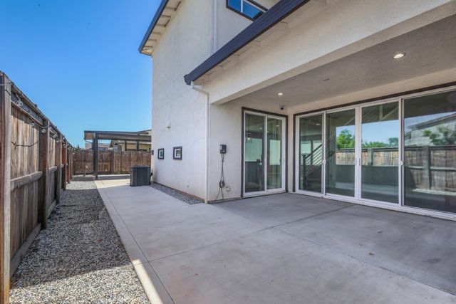 12182 Hetch Hechy Dr, Rancho Cordova, CA 95742
