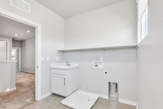 12182 Hetch Hechy Dr, Rancho Cordova, CA 95742