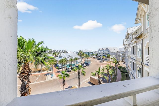 140 Social Circ 3-305, Port Aransas, TX 78373