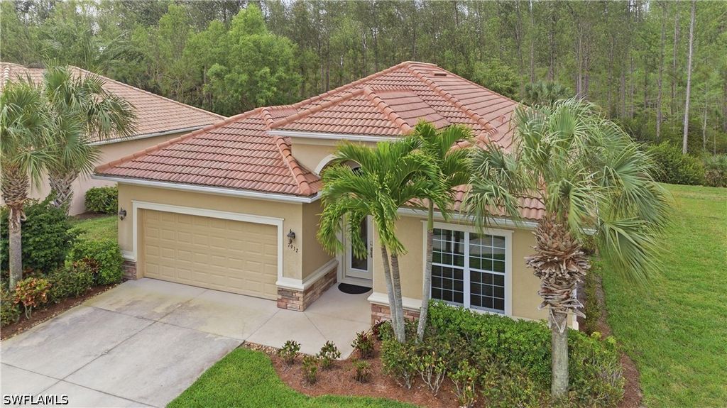 7932 Princeton DR, Naples, FL 34104