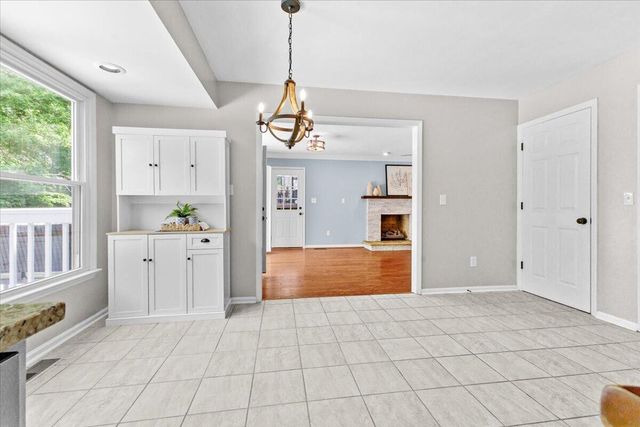 4300 Kings Chase DR, Roanoke, VA 24018