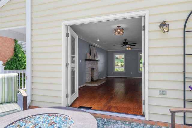 4300 Kings Chase DR, Roanoke, VA 24018
