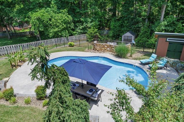 4300 Kings Chase DR, Roanoke, VA 24018