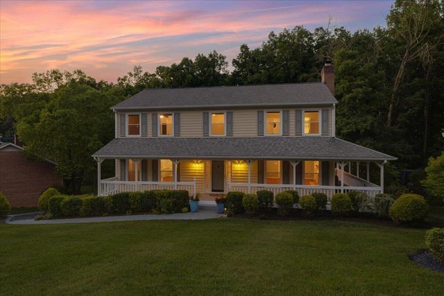 4300 Kings Chase DR, Roanoke, VA 24018
