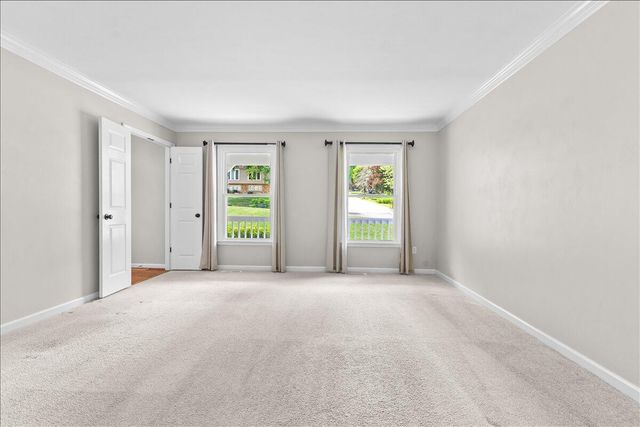 4300 Kings Chase DR, Roanoke, VA 24018