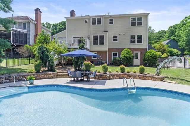 4300 Kings Chase DR, Roanoke, VA 24018