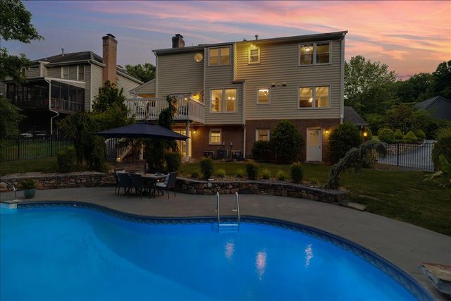 4300 Kings Chase DR, Roanoke, VA 24018
