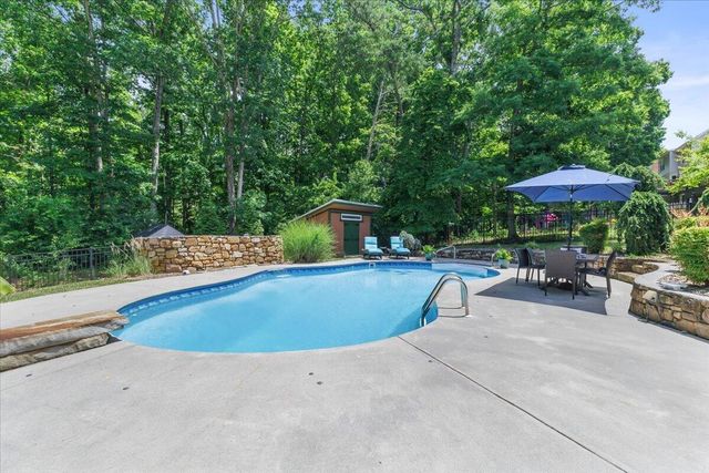 4300 Kings Chase DR, Roanoke, VA 24018