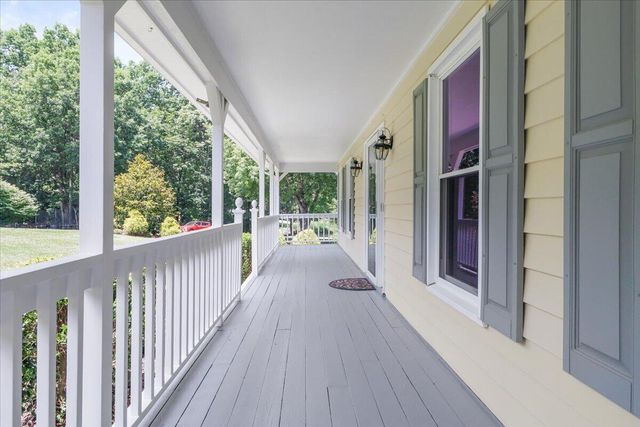 4300 Kings Chase DR, Roanoke, VA 24018