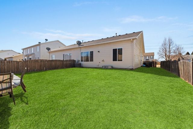 3020 Hoffman Street, Plano, IL 60545