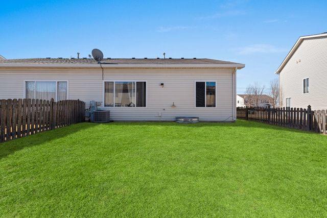 3020 Hoffman Street, Plano, IL 60545